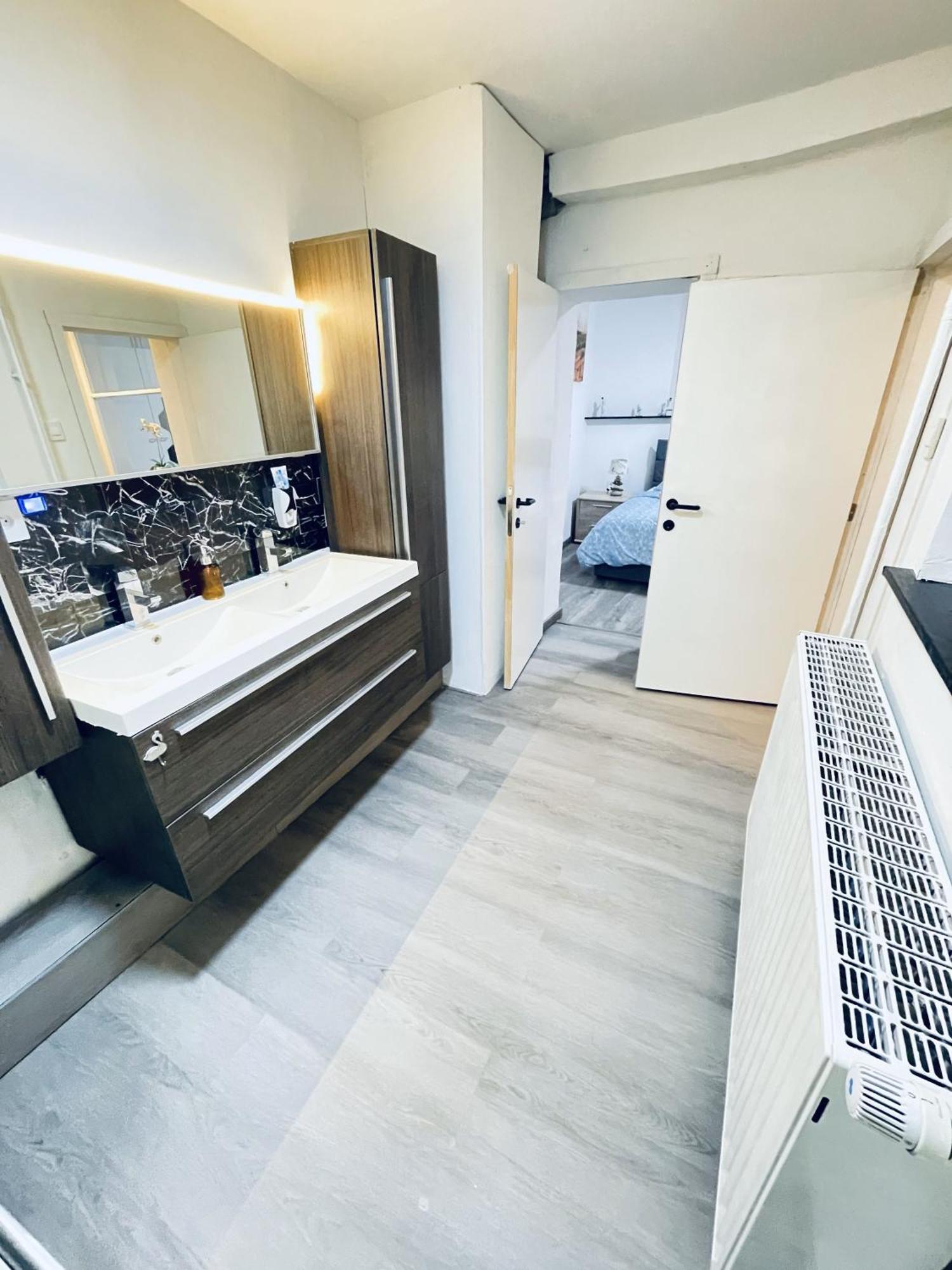 Cozy&Calm Room With Ensuite Heers Buitenkant foto