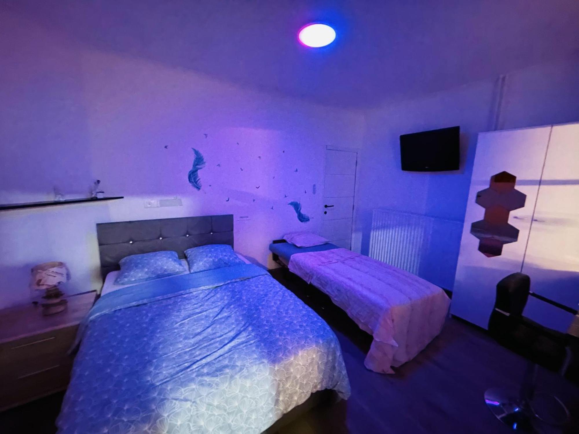 Cozy&Calm Room With Ensuite Heers Buitenkant foto