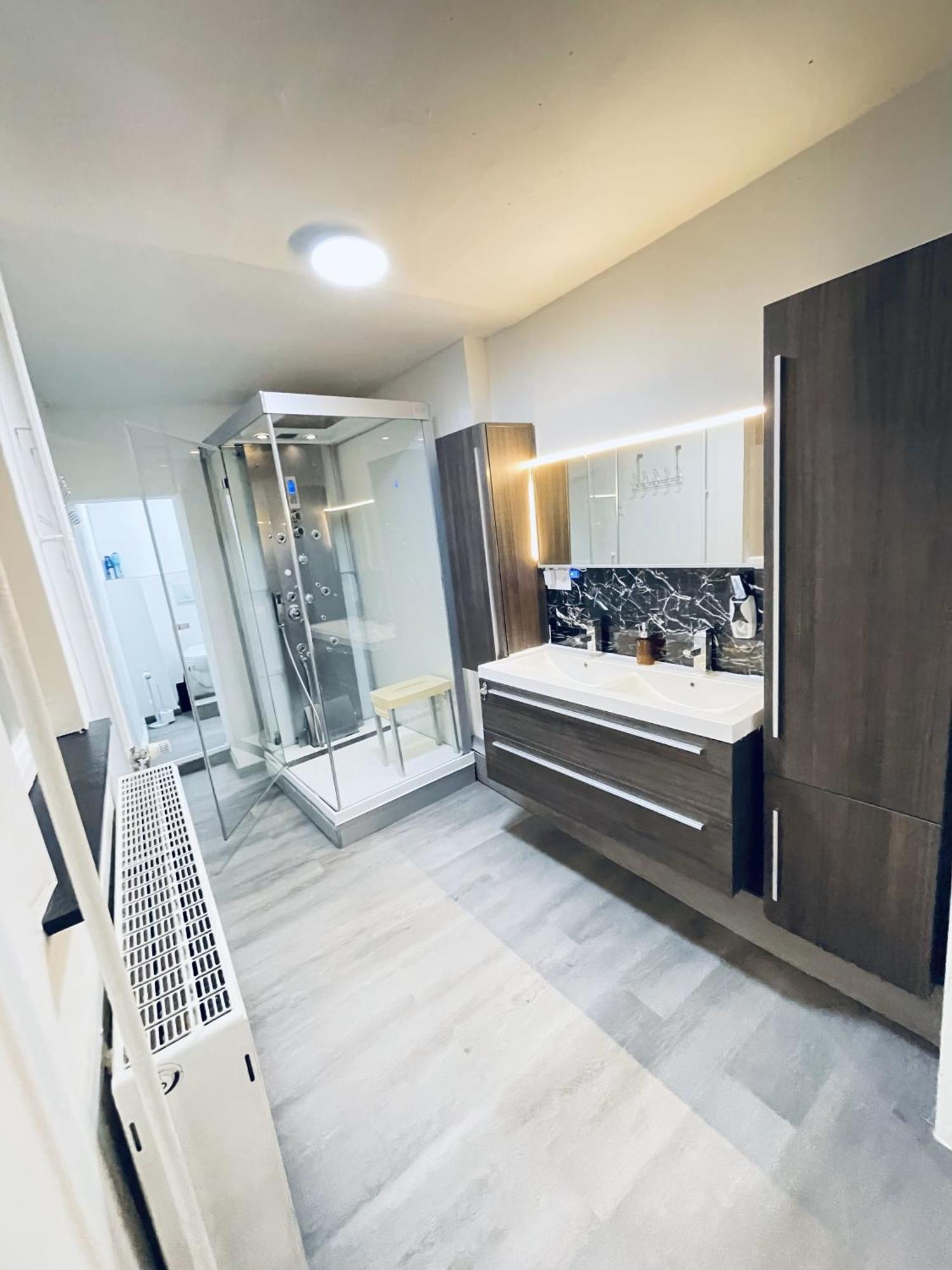 Cozy&Calm Room With Ensuite Heers Buitenkant foto