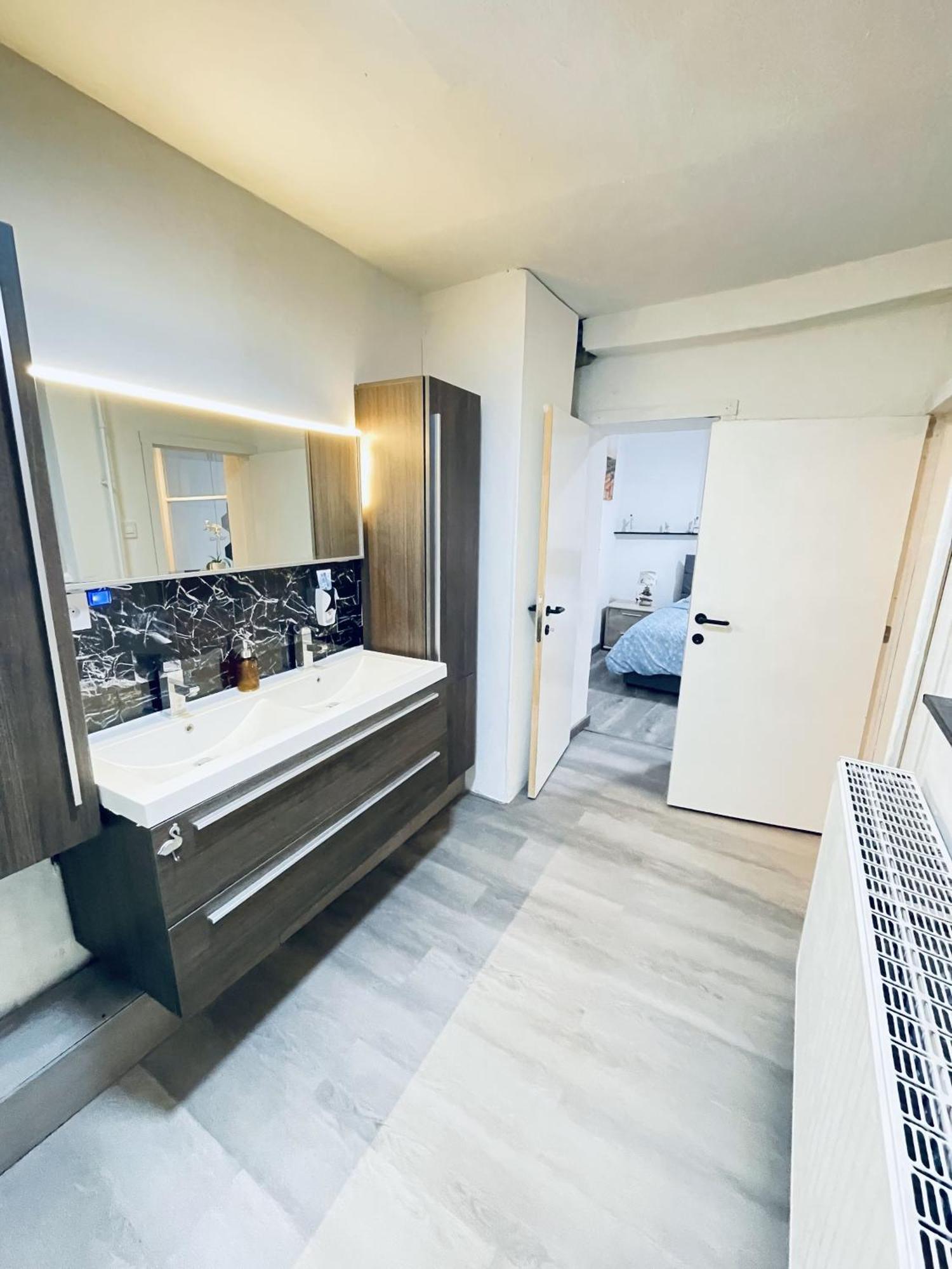 Cozy&Calm Room With Ensuite Heers Buitenkant foto