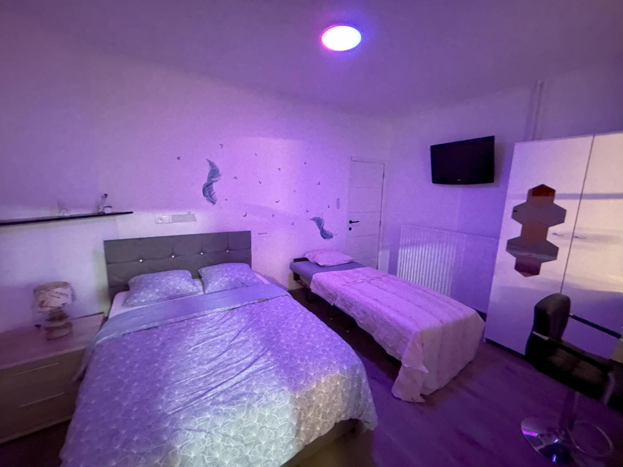 Cozy&Calm Room With Ensuite Heers Buitenkant foto